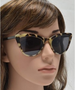 Cat Eye Retro Cat Eye Sunglasses with Flat Lens for Women 100% UV Protection - Marble Black + Smoke - CB1969KKS6L $28.19