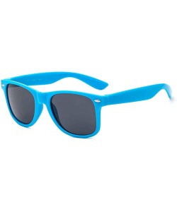 Oval Sunglases First Edition - Blue - CH18UN68MTW $12.00